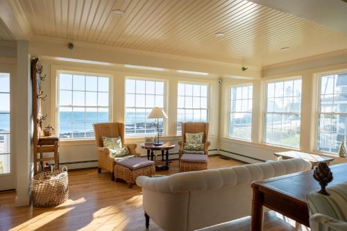 The Beach House Inn - image 9