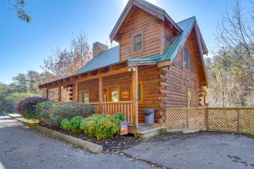Romantic Pigeon Forge Cabin with Hot Tub 4Mi to DTWN - image 11