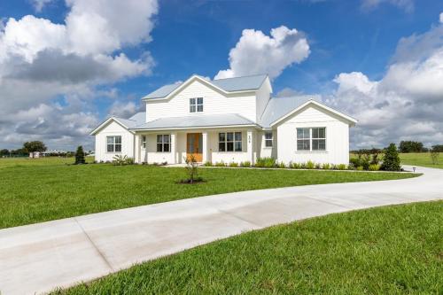 Family Retreat, Pool, Games & Farm Views, 10 Acres in Lake Placid (Florida)