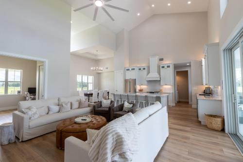 Family Retreat, Pool, Games & Farm Views, 10 Acres in Lake Placid (Florida)