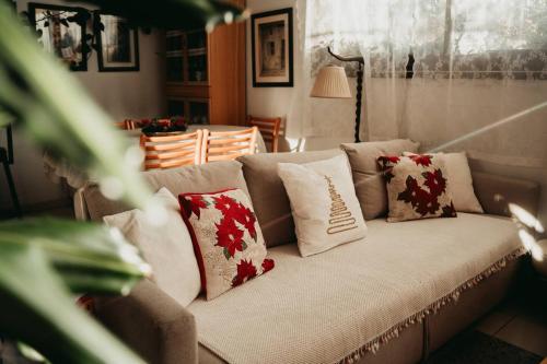 Vista Kyperounta - Family Mountain Getaway with Large Veranda in Kyperounda