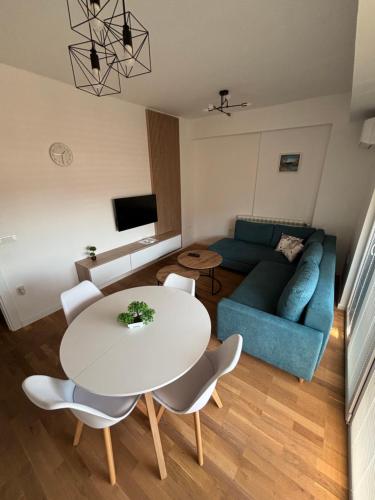 Sunny Apartment MONA, Skopje