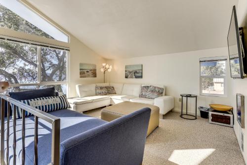 Panoramic Views! Home with Boat Slip on Clear Lake in Lucerne (Kalifornia)