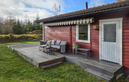 . 1 Bedroom Awesome Home In Boxholm