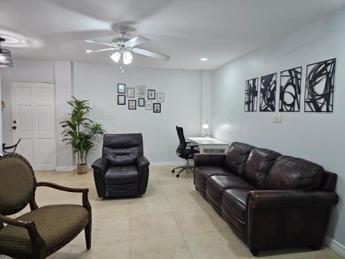 Marquis Holiday Apartments in ซิกนัลฮิลล์