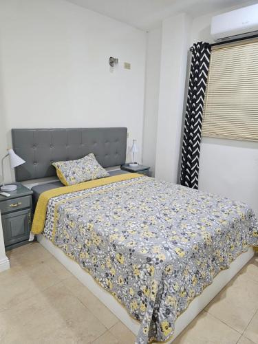 Marquis Holiday Apartments in ซิกนัลฮิลล์