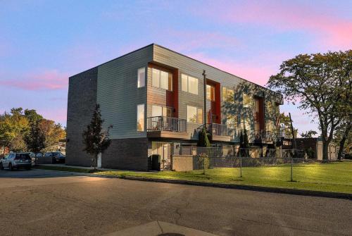 Cozy Birmingham Retreat in เบอร์มิงแฮม