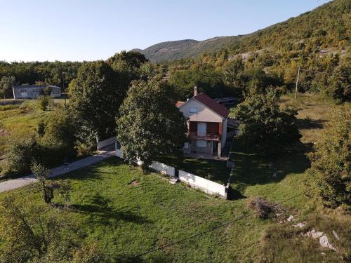 Family friendly house with a parking space Stikada, Velebit - 24937 - Location saisonnière - Podkosa
