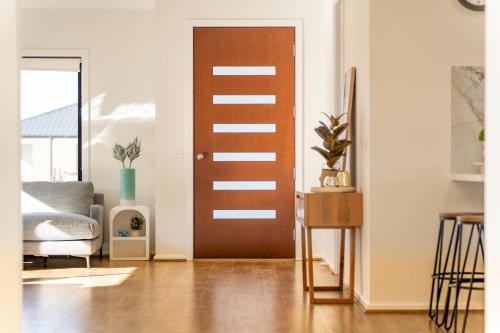 A Quiet Bright & Stylish Family Home in Cardinia