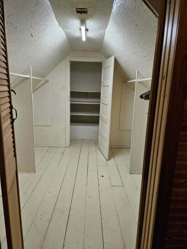 Renovated attic apartment in Альвін (Техас)