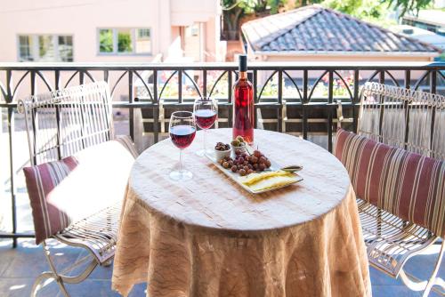 Serenity Couples Spa Suite with Balcony