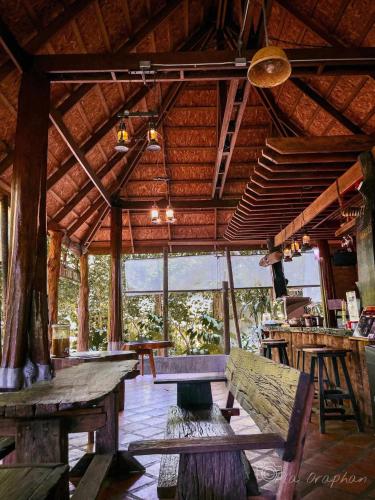 Kung Nok Tha Resort in Phrom Khiri