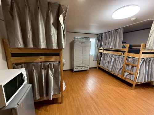 Male-only dormitory Tokyo House INN