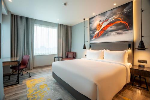 Radisson RED Indore photo 2
