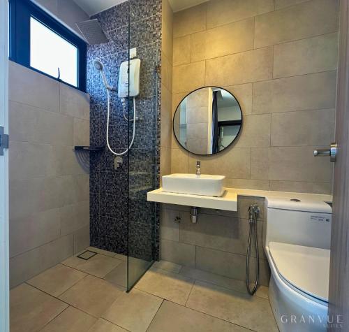 Bathroom, GrandVue Suites at The Shore Kota Kinabalu in City Center
