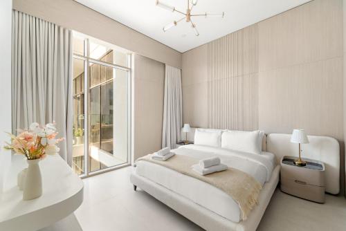 VayK - Refined 1 BD Apartment in JVC - image 9
