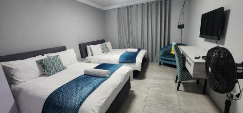 Rumah  m² dengan 3 kamar tidur dan 2 kamar mandi pribadi di La- Mercy (Home Away From Home in Lamercy) in La- Mercy