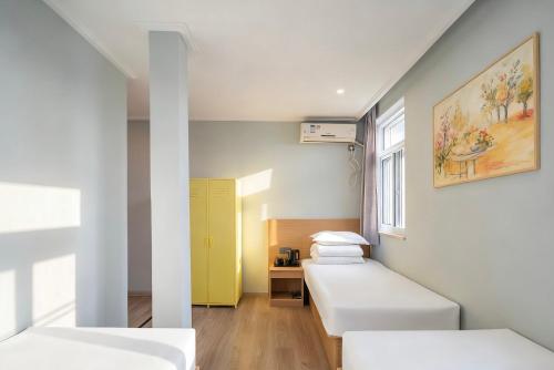 Beijing Liangcang Hotel Nearby Tiananmen Square the Forbidden City and Temple of HeavenFree registration service for Tiananmen – Beijing, NY