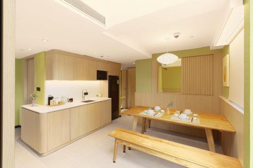 城木酒店(鴨脷洲) (Urbanwood Ap Lei Chau) in 港島南區