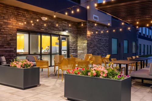 Home2 Suites by Hilton Ames - image 8