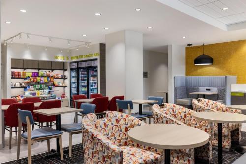 Home2 Suites by Hilton Ames - image 7