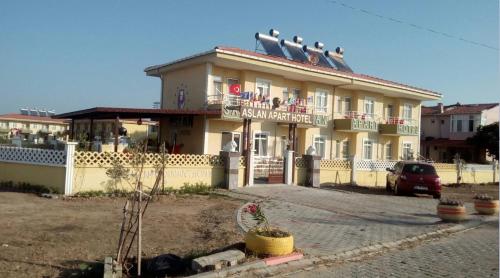 . Saros Aslan Apart