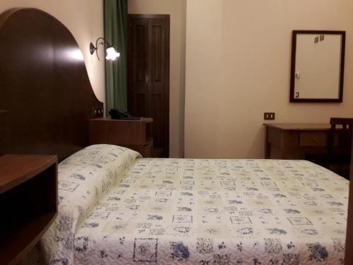 Hotel 4 Coronati – Rome