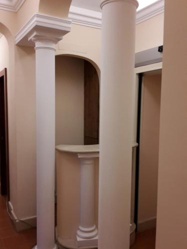 Hotel 4 Coronati – Rome