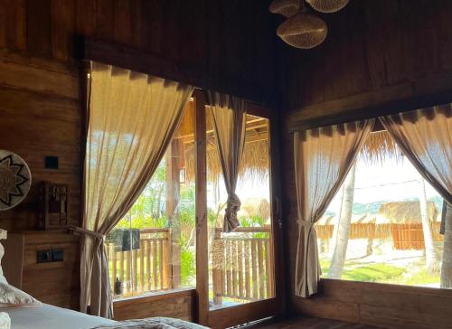 View, Living On Air in Kuang