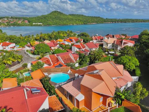 Villa Ciel Bleu - 100m de la mer in เลอ ยามัน