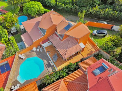 Villa Ciel Bleu - 100m de la mer in เลอ ยามัน