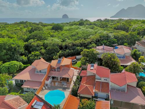 Villa Ciel Bleu - 100m de la mer in เลอ ยามัน