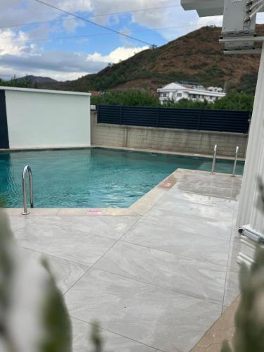 Mirşah Suit (Mirsah Suit) in 達拉曼