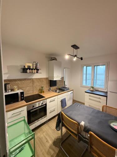 Appartement spacieux. P gratuit.plage à 13 min - Location saisonnière - Brest