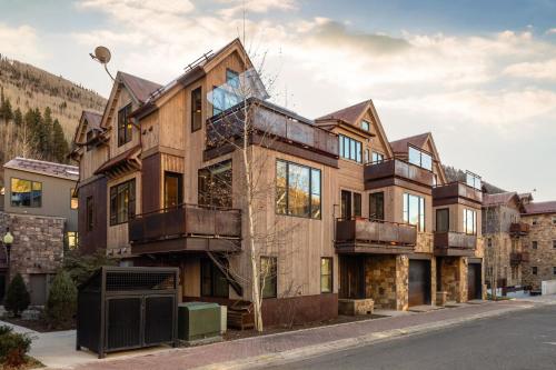 Luxury Townhome On Depot, 3 Mins Walk To Main St Gondola, Heated Garage, Private Roof Top Hot Tub, t in Telluride (Colorado)