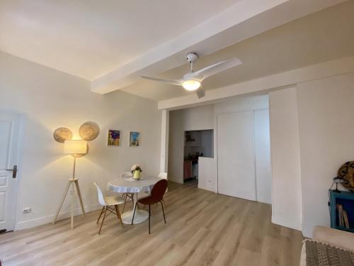 Joli appartement niçois en bord de mer, Nice (fotografie 4)