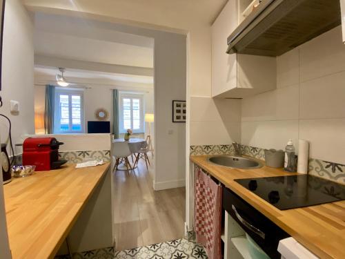 Joli appartement niçois en bord de mer, Nice (fotografie 8)