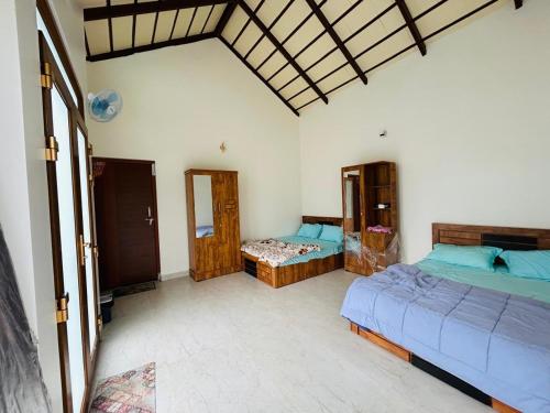 Serene Pool Villa-Coffee Estate StayMudigere - image 3