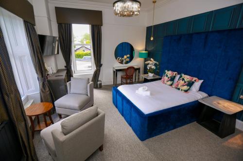 The Lovat Hotel in بيرث