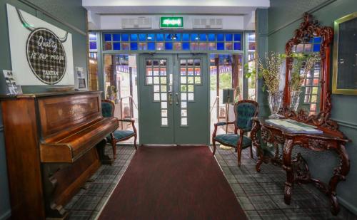 The Lovat Hotel in Перт