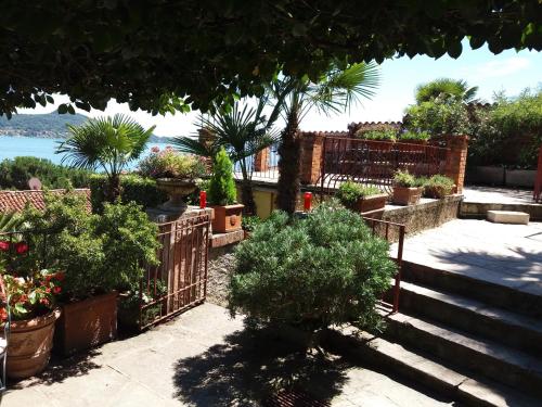  Garden Apartment, Pension in Lesa