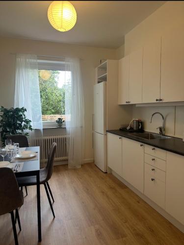 Södra innerstadens pärla (Sodra innerstadens parla) in 소드라 소피에룬드