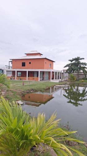 Swimming pool, lake, nature in São da Pedro da Aldeia (Swimming pool, lake, nature in Sao da Pedro da Aldeia) in ปาร์เกเอสโตริล