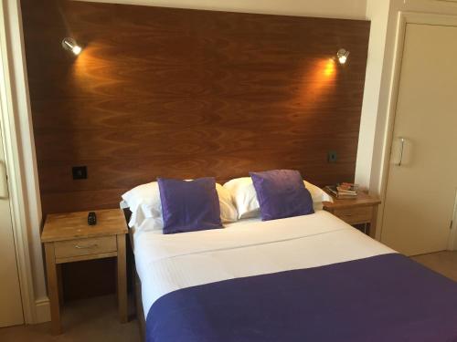 Castle Hotel - image 12