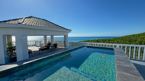 Majestic Heights Bed & Breakfast in Treasure Beach