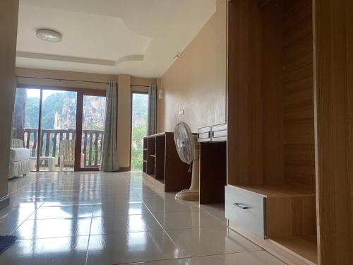 Garden View Resort Tonsai in Ton Sai