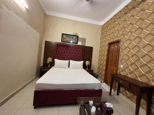 Orion Hotel - image 12
