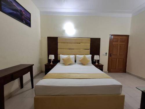 Orion Hotel - image 9