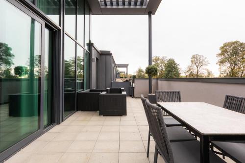 Skyline Serenity Ultra Luxury apartments by Luxus in Sydenham