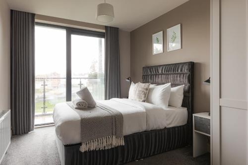 Skyline Serenity Ultra Luxury apartments by Luxus in Sydenham